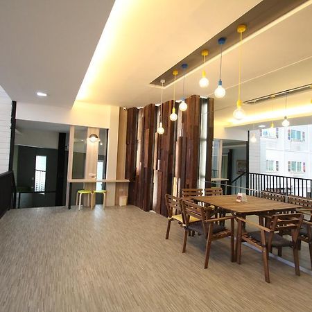 Preme Hostel Bangkok Ngoại thất bức ảnh