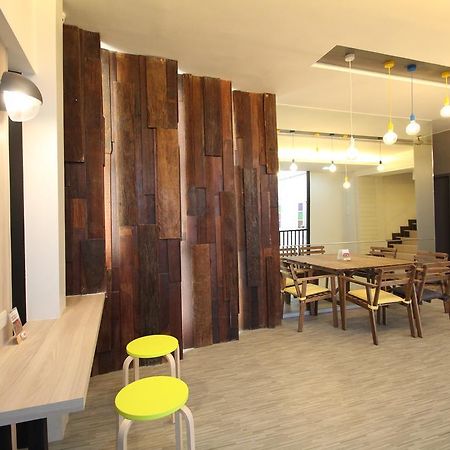Preme Hostel Bangkok Ngoại thất bức ảnh