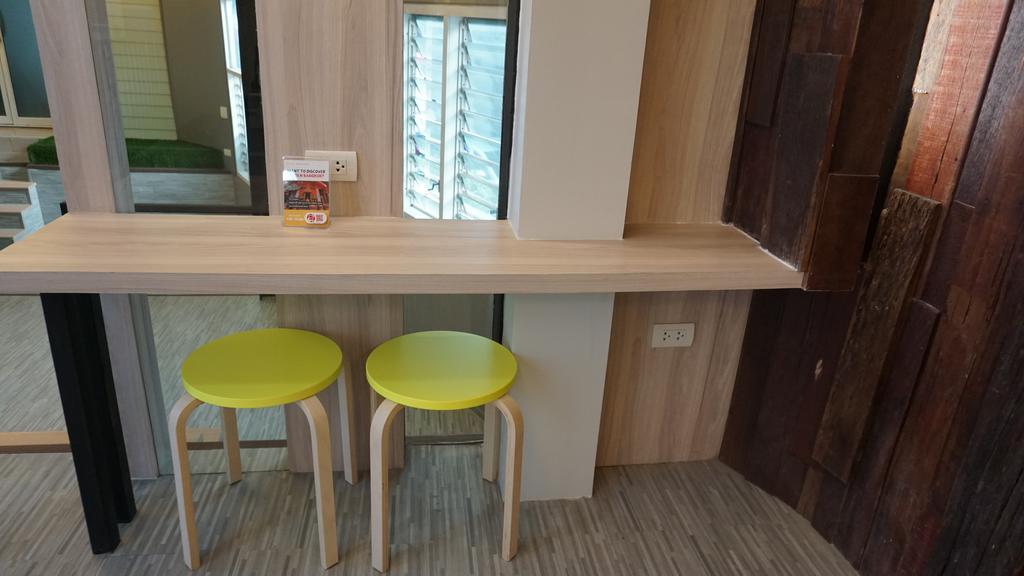 Preme Hostel Bangkok Ngoại thất bức ảnh