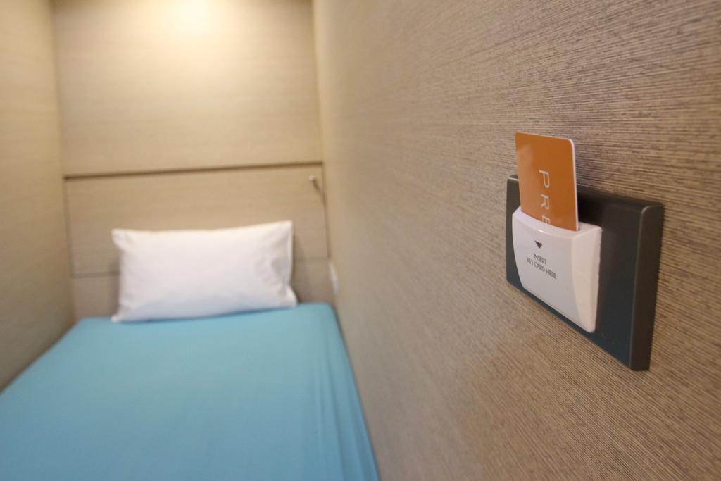 Preme Hostel Bangkok Ngoại thất bức ảnh