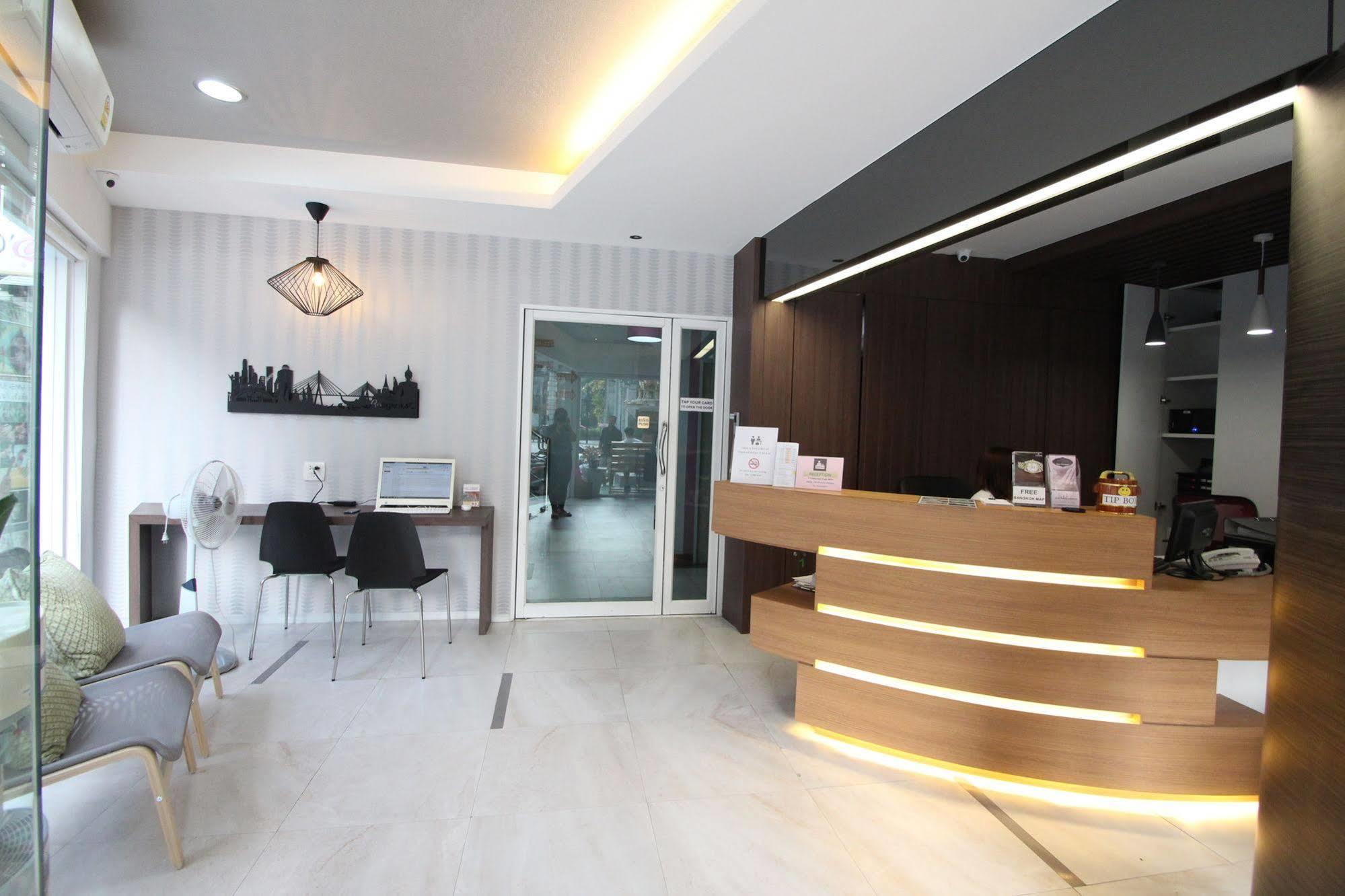 Preme Hostel Bangkok Ngoại thất bức ảnh