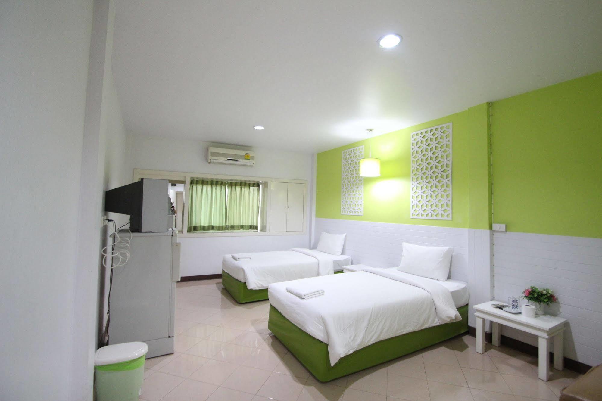Preme Hostel Bangkok Ngoại thất bức ảnh